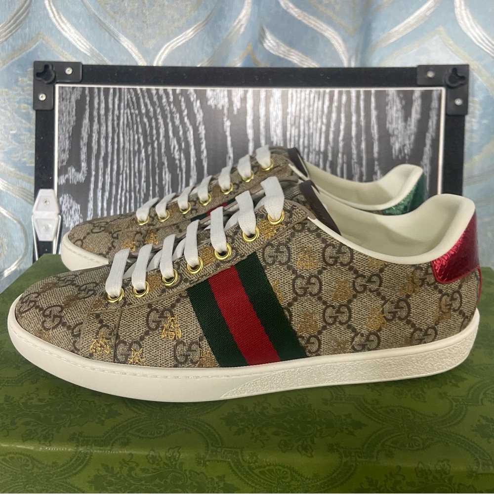 Women’s Gucci sneakers with box size 9